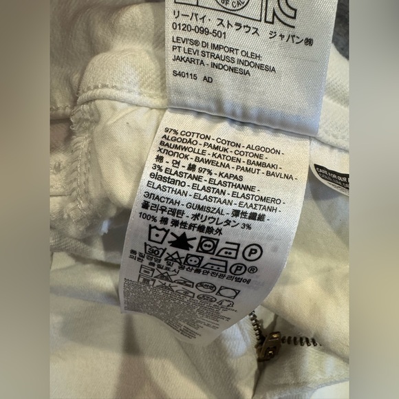 THREE JEAN BUNDLE: Levi’s 711 Skinny Jeans - Picture 14 of 16